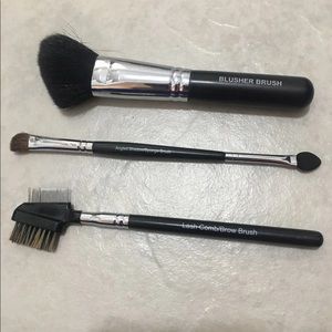 Younique Makeup Brushes